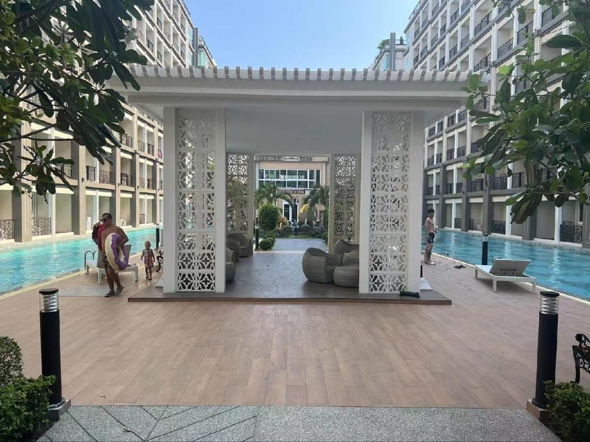 Romantic Beach Apartment芭堤雅水系高档酒店式公寓可做饭 Bãi biển Jomtien Ngoại thất bức ảnh