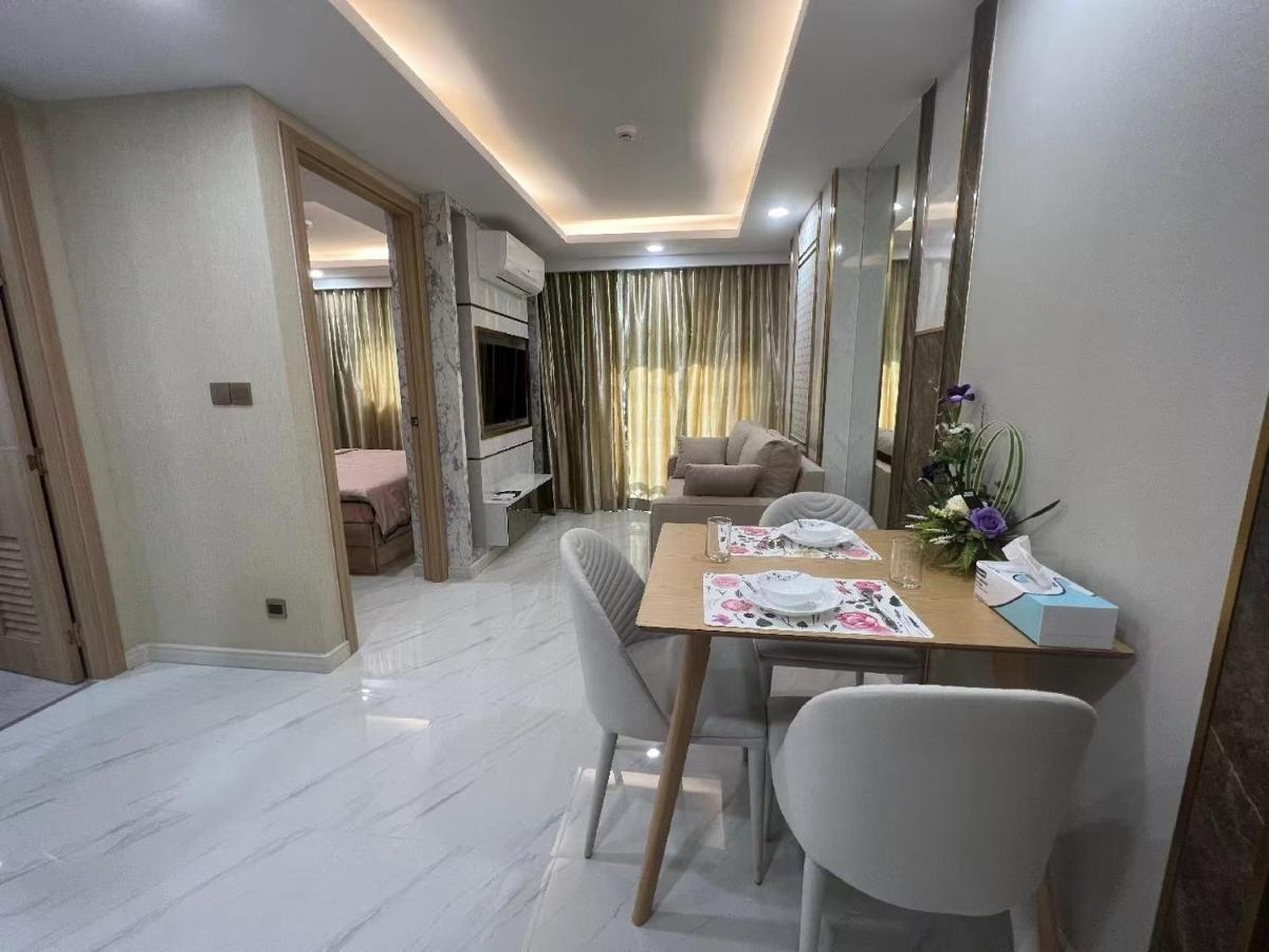 Romantic Beach Apartment芭堤雅水系高档酒店式公寓可做饭 Bãi biển Jomtien Ngoại thất bức ảnh